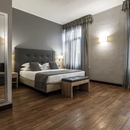 Accademia Hotel 3*